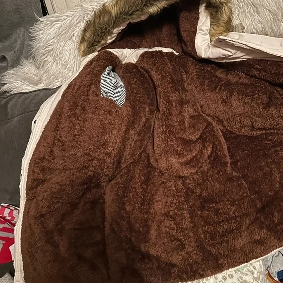 Sold - Picture 7 of 9